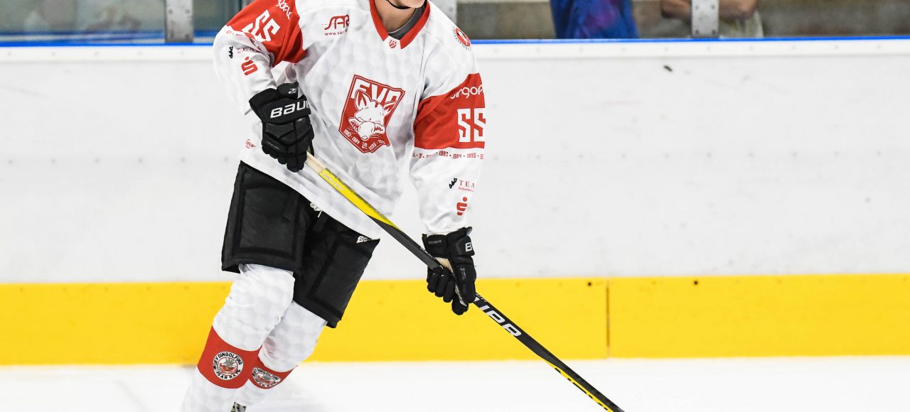 Markus Duchenko (EV Dingolfing), Eishockey Herren, Bayernliga Bayern, Vorbereitungsspiel, Feistl Cup, Saison 2023 2024 am 15.09.2023 in der Marco Sturm Eishalle in Dingolfing, Foto: Hockeypics/ Eva Fuchs